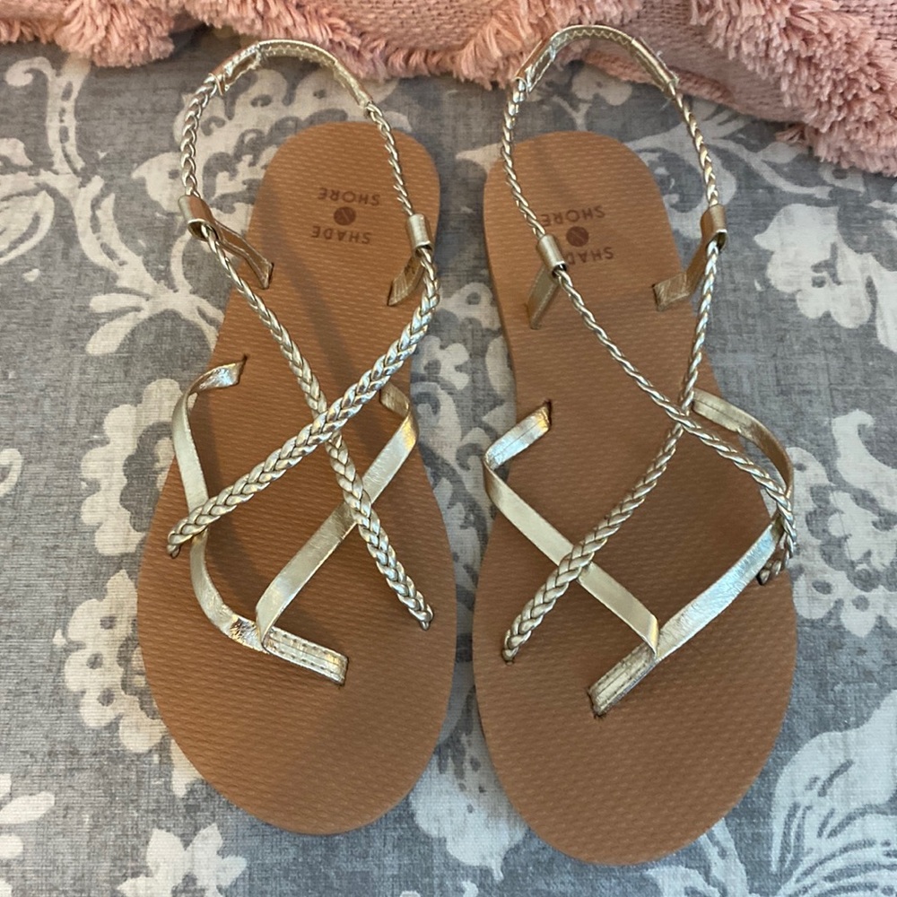 Gold braided sandals great condition